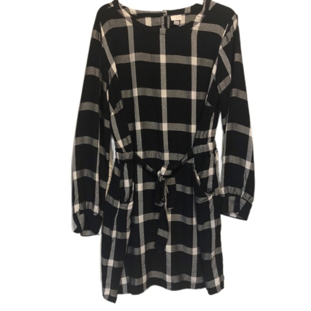A New Day Black, White and Shimmer Plaid Tie Front Dress Size XXl